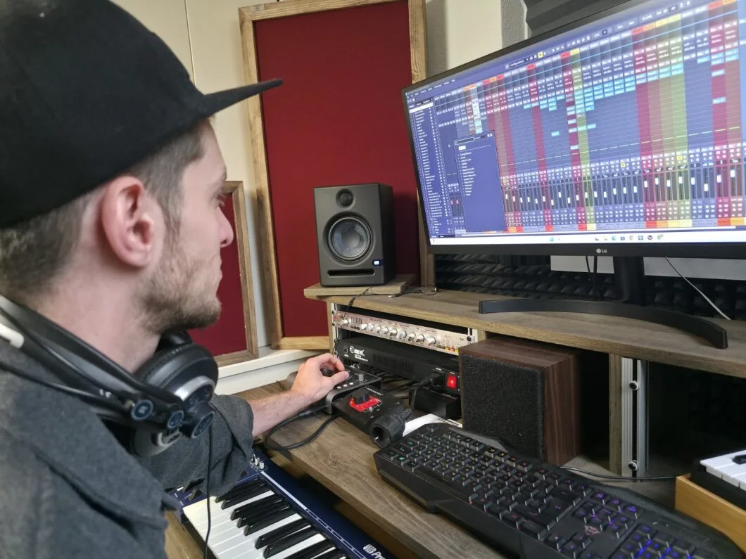 S20 Bass Trap detail in studio setup